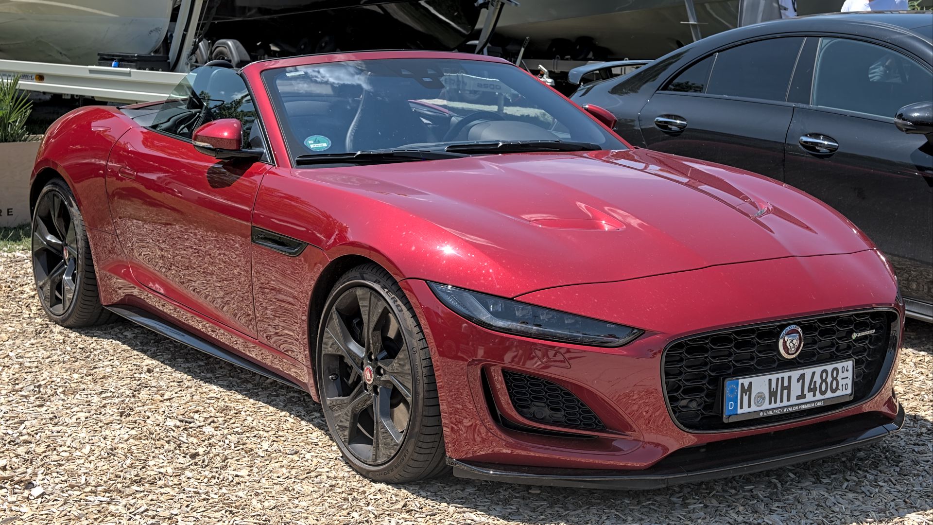 File:Jaguar F-Type Convertible R (2019–2024) MYLE Festival 2025 DSC 9593.jpg