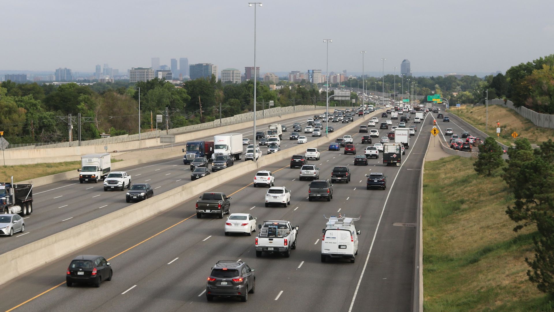 File:Interstate 25 in Denver, Colorado looking north from Hampden Avenue.JPG