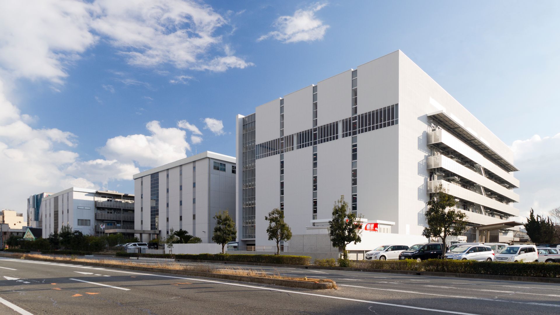 File:01 全景 大 mazdaロゴなし.jpg